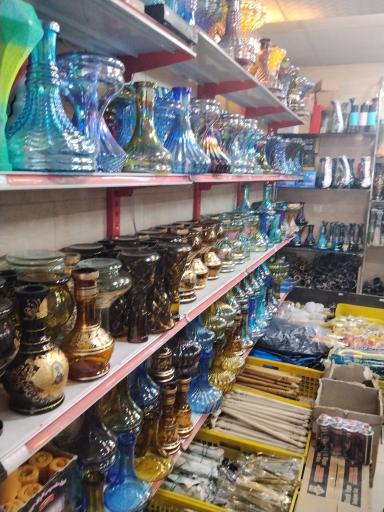 میدان دروازه اصفهان به سمت بازار وکیل گاراژ سعدی دهقان