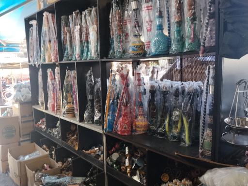 عکس میدان دروازه اصفهان به سمت بازار وکیل گاراژ سعدی دهقان