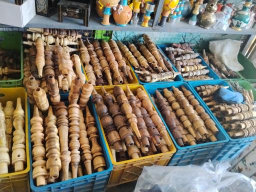 میدان دروازه اصفهان به سمت بازار وکیل گاراژ سعدی دهقان