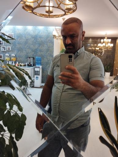 عکس درمانگاه پوست و مو ایرانا