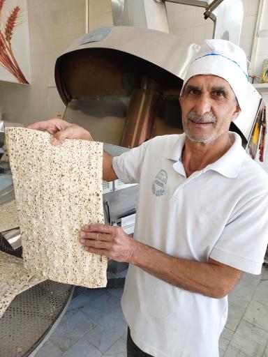 عکس نانوایی جواد