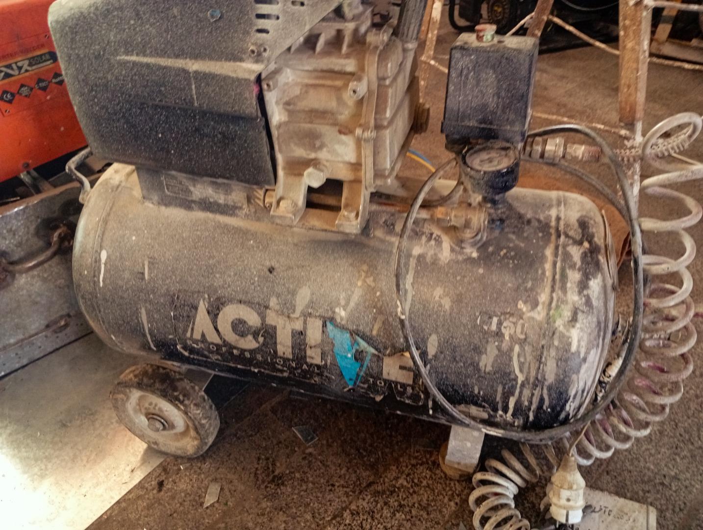 عکس اجاره ابزار ساختمانی پویا