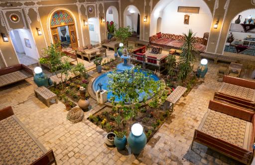 رستوران شبهای کویر