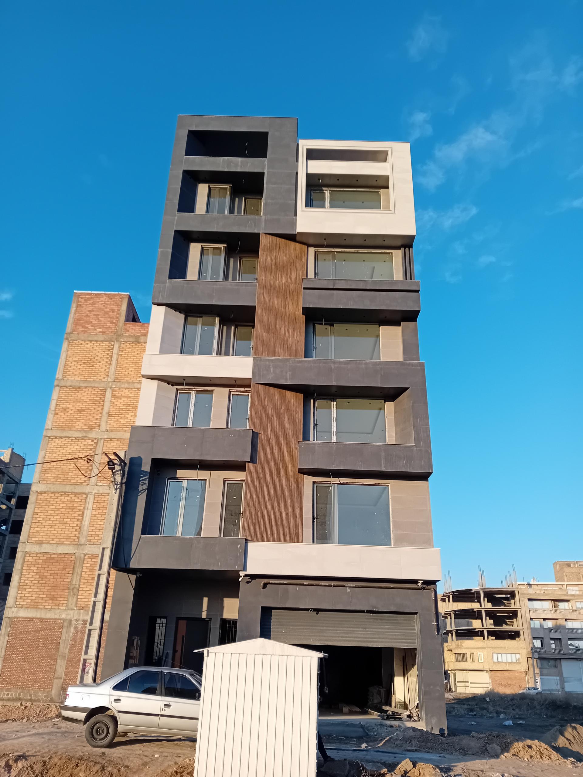 عکس مجتمع مسکونی دموکری