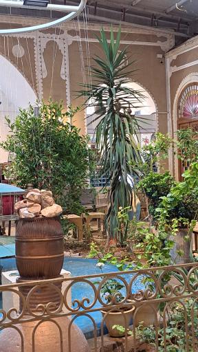 رستوران شبهای کویر