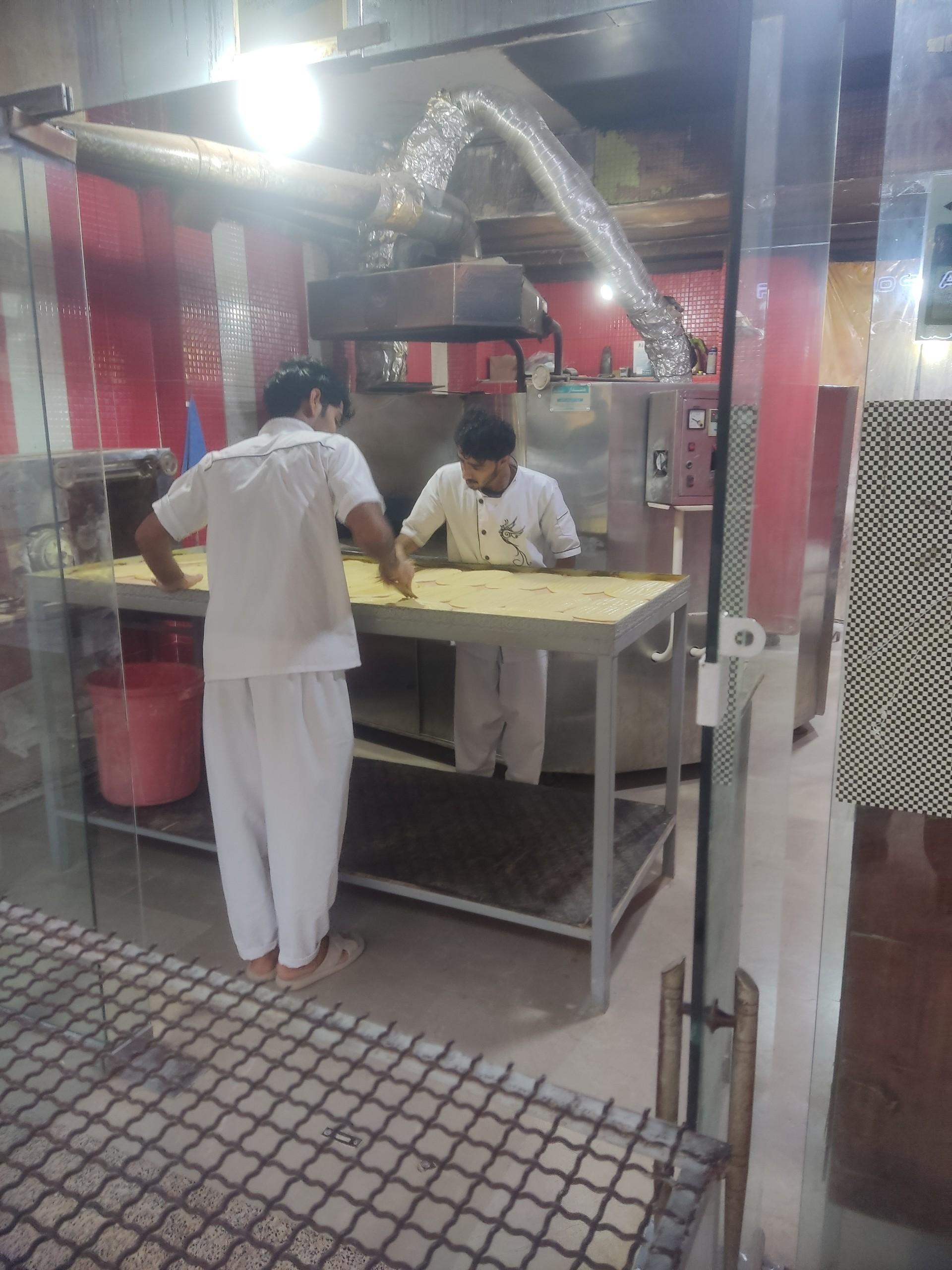 عکس نانوایی بربری سهند اذربایجان