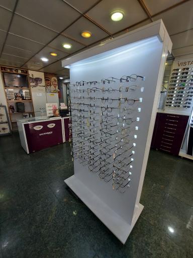 فروشگاه عینک طاها