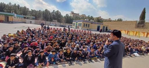 عکس دبستان ودبیرستان علی و حسین همدانیان