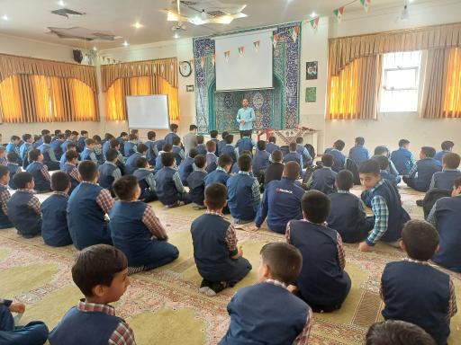 عکس دبستان ودبیرستان علی و حسین همدانیان