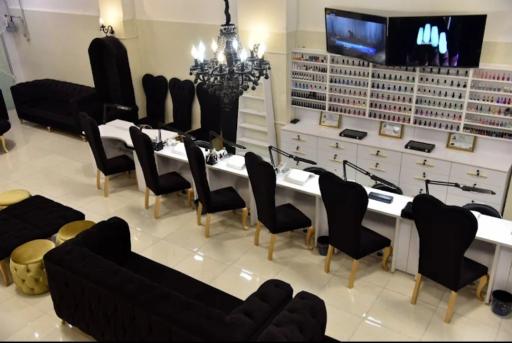 سالن زیبایی لیا