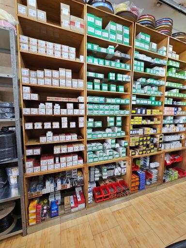 عکس فروشگاه برق هایپر الکتریک یزد 