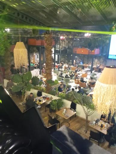 عکس  رستوران کوکونا