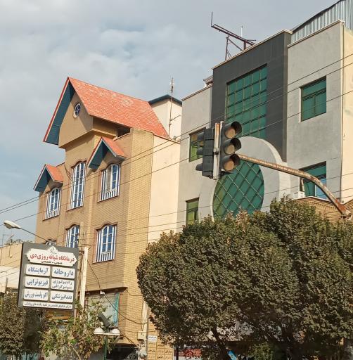 عکس درمانگاه شبانه روزی 19 دی