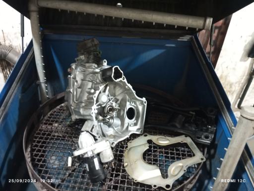 عکس  قطعه شویی ورادیاتشور کتابی