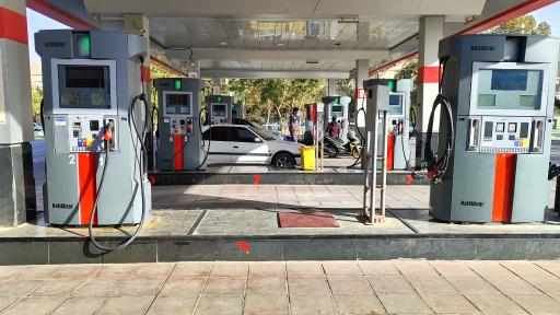 عکس جایگاه سوخت عزیززاده و شرکا