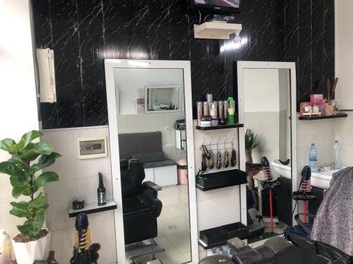 عکس آرایشگاه محمد مزده