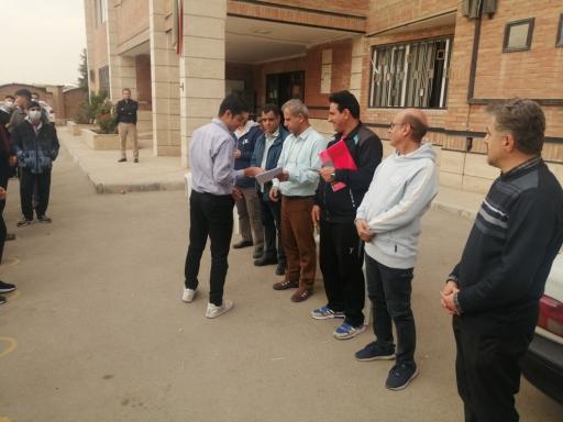 عکس دبیرستان نمونه دولتی ابوتراب (گل نراقی 3)