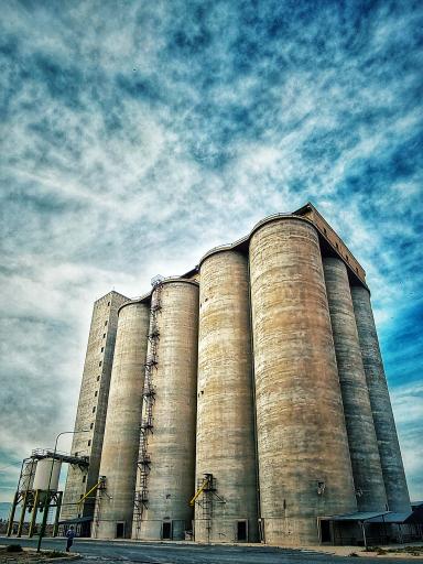 عکس سیلوی شهید جبل عاملی کاشان