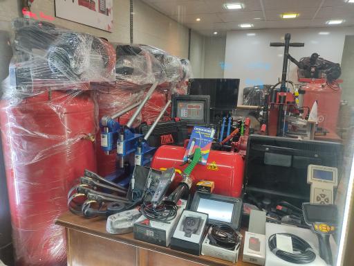 عکس تجهیزات تعمیرگاهی دانش