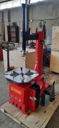 عکس تجهیزات تعمیرگاهی دانش