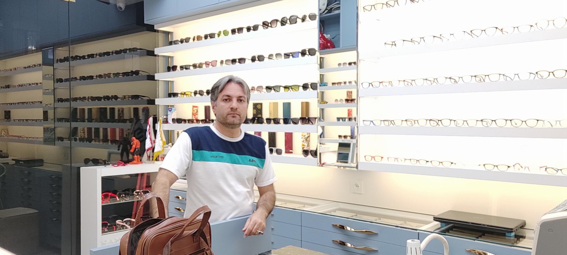 عکس عینک سازی احمد