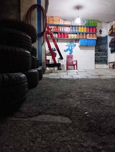 عکس تعمیرگاه زمانی