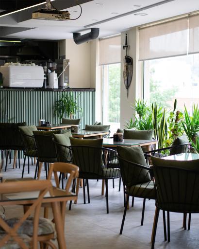 عکس کافه رستوران یوکا