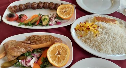 رستوران مهستان شاندیز