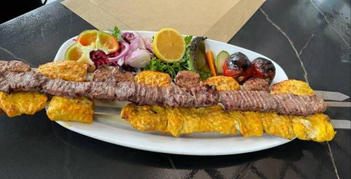 عکس رستوران مهستان شاندیز