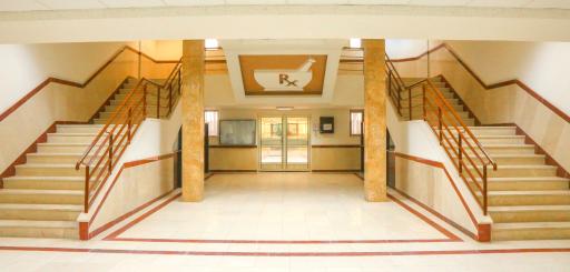 عکس دانشکده داروسازی و علوم دارویی دانشگاه علوم پزشکی هرمزگان