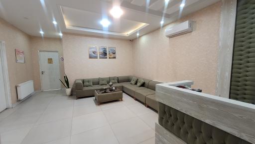 عکس کلینیک پوست و مو آفرینش