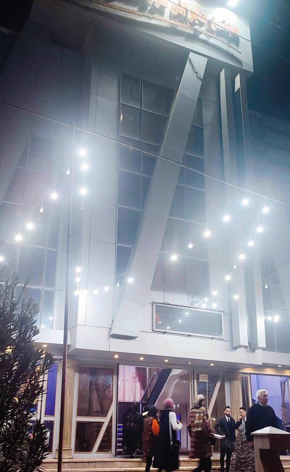 عکس تالار سروستان