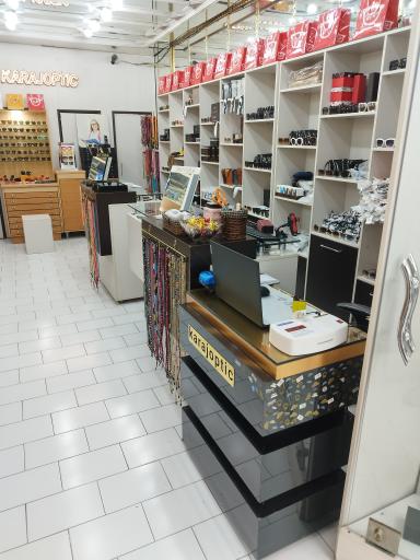 فروشگاه عینک کرج اپتیک 