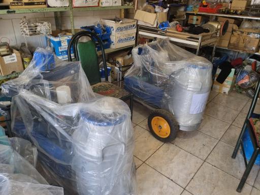 عکس فروشگاه روند شیردوش شاهوردی