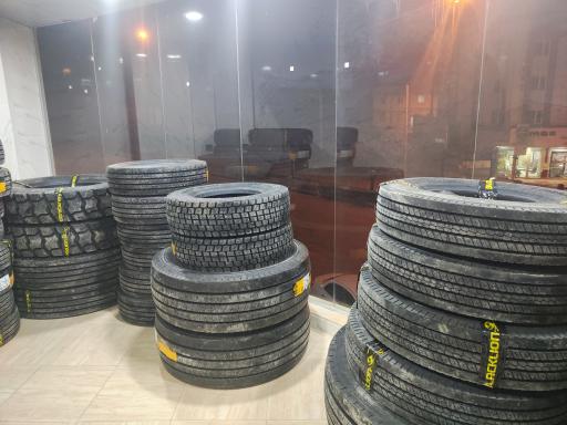 عکس تایر کامیار 