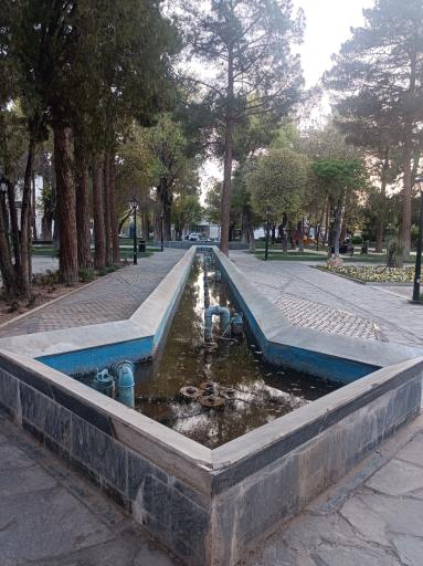 عکس مهمانسرای شهرداری اباده