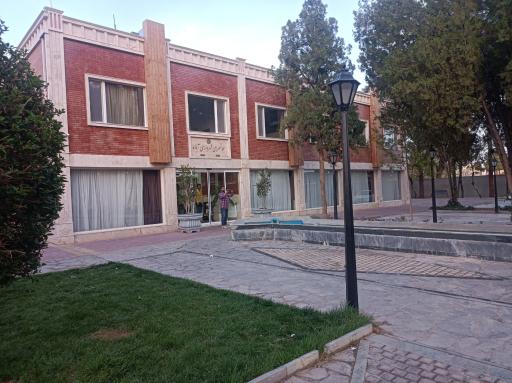 عکس مهمانسرای شهرداری اباده