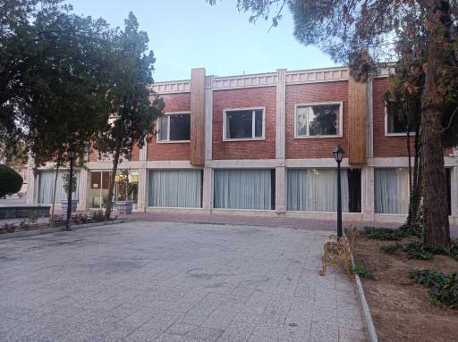 عکس مهمانسرای شهرداری اباده