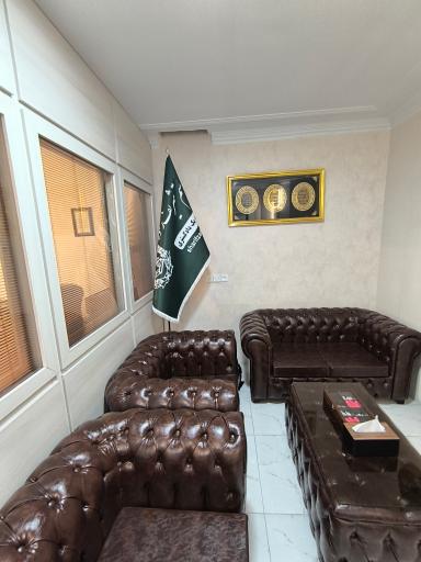 عکس دفتر وکالت رستم شریف زاد 