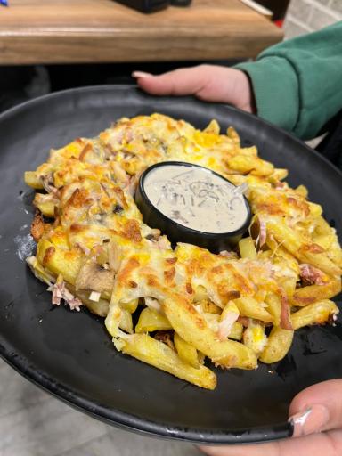 عکس برگر آقاخان