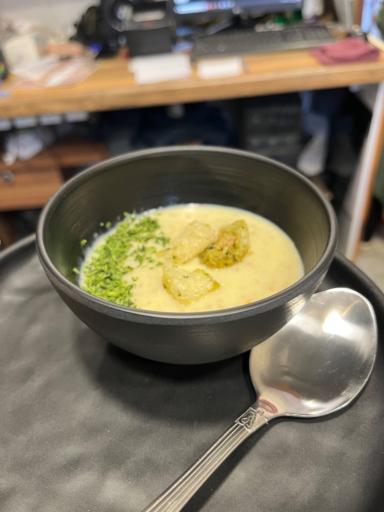 عکس برگر آقاخان