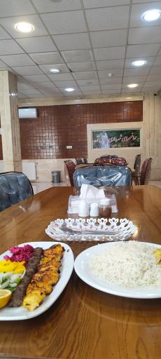 عکس مهمانسرای شهرداری اباده