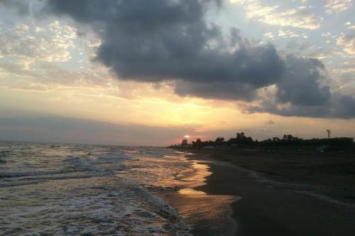 عکس ساحل مجموعه نفت محمود آباد