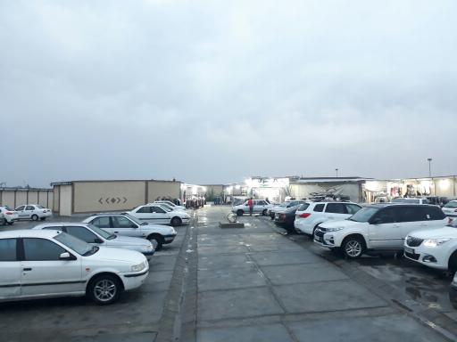 عکس بازار بزرگ انقلاب (بوتیک سلمان زاده قدیم)