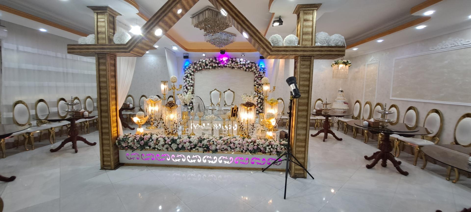 عکس دفتر ازدواج و سالن عقد کلبه خوشبختی