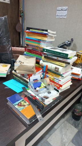 عکس کافه کتاب تاج بوک