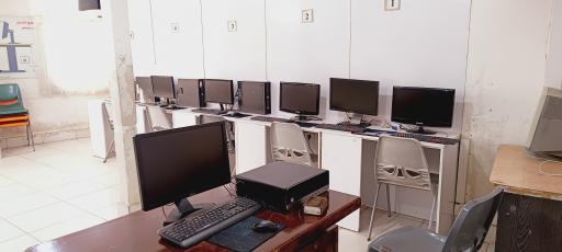 عکس آموزشگاه کامپیوتر فتاح