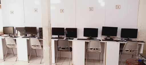 عکس آموزشگاه کامپیوتر فتاح