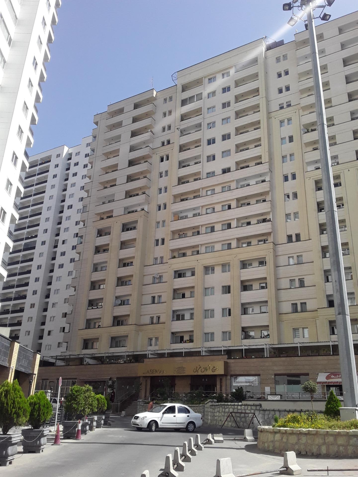 عکس برج آسمان غربی