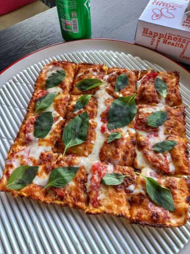 عکس پیتزا پرپروک